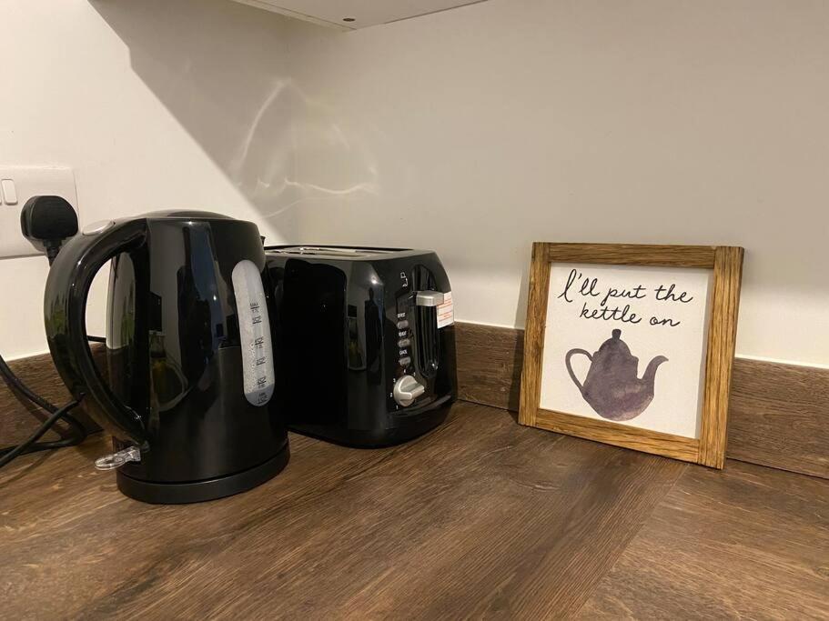 2 Bedroom Private Spacious Apartment In West Midlands Birmingham Bagian luar foto
